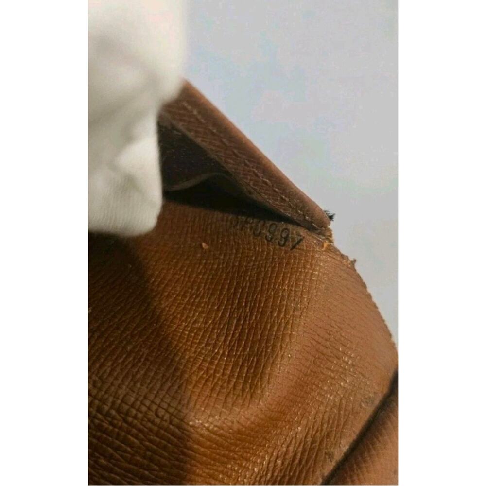 Louis Vuitton wallet - Picture 8 of 15